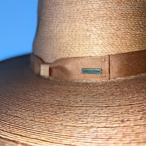Straw hat - Picture 3 of 10